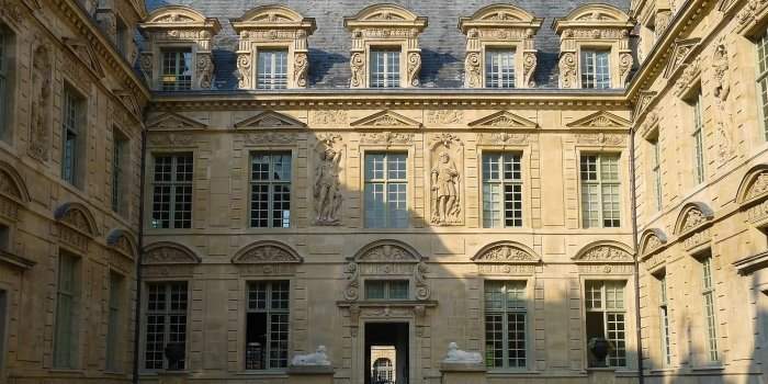 La rue Saint Antoine, hôtels et couvents au XVII ème siècle