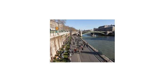 Marche Quais de Seine