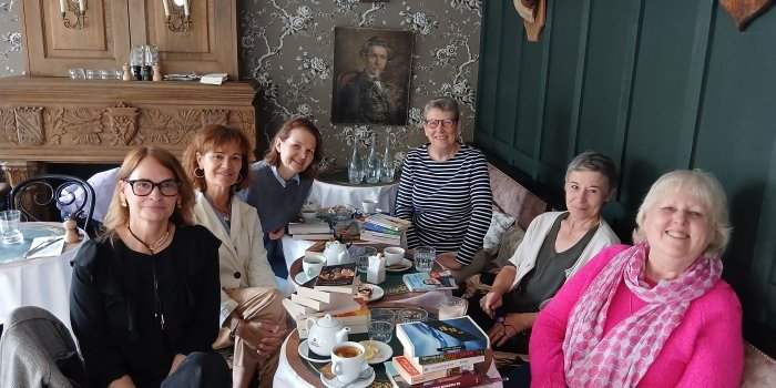 Café Bouquins